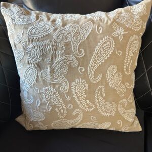 Ralph Lauren Home Collection Tan Paisley Accent Pillow